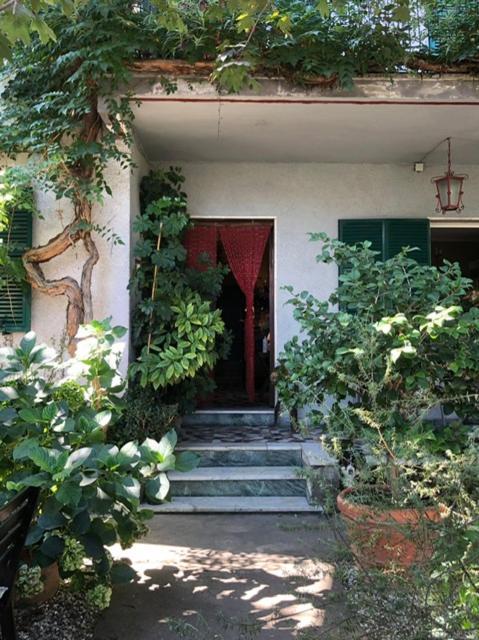 Bed and Breakfast Casa Cambini à Marina di Massa Extérieur photo